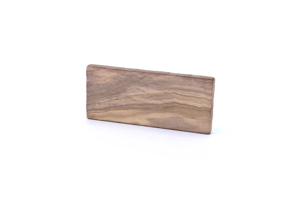 Material for handles: natural wood, Olive