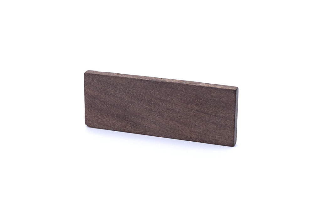 Material for handles: natural wood, santos rosewood